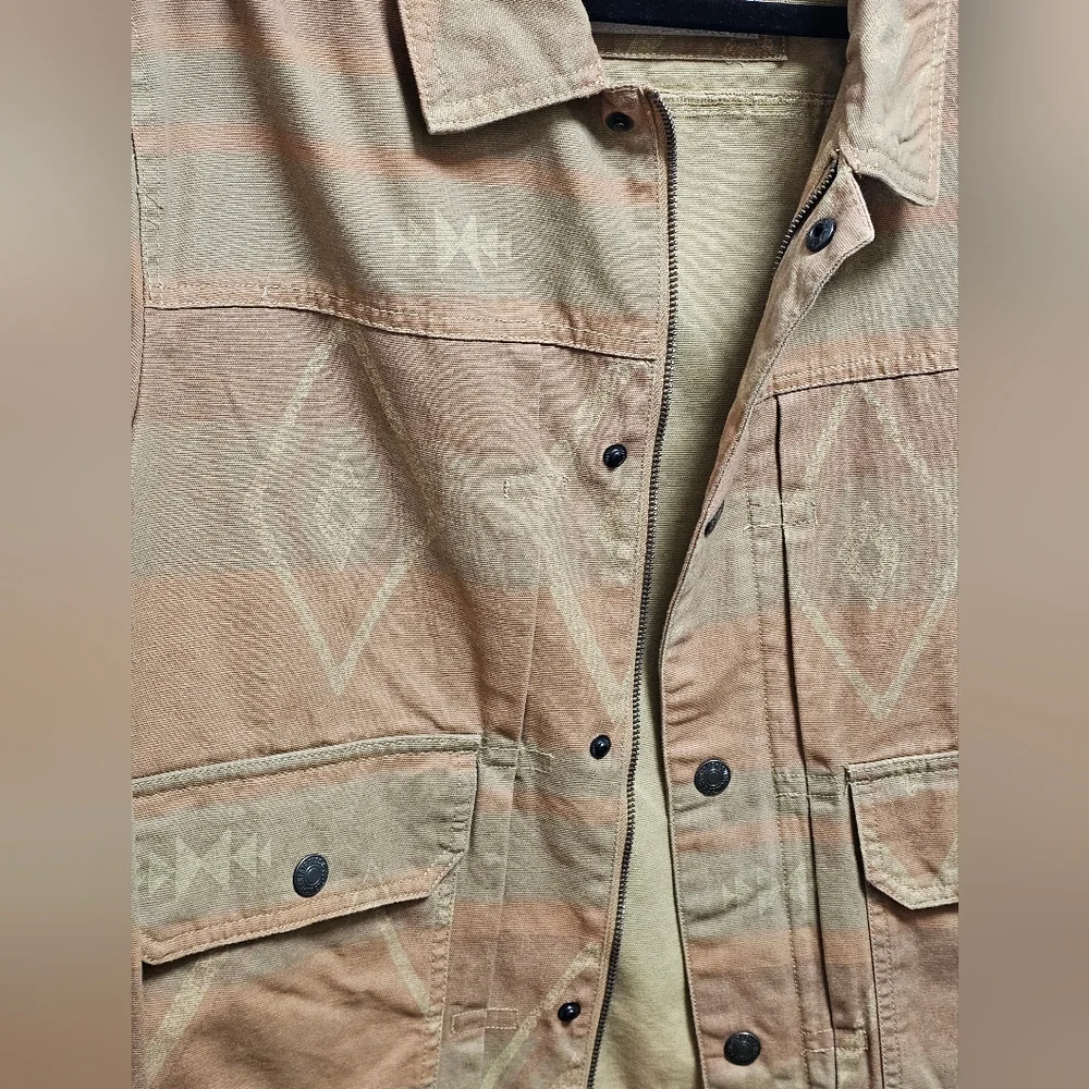 Levi's Tribal Print Utility Jacket Medium NWT 100% Cotton Snap Button & Zip West - Picture 4 of 11